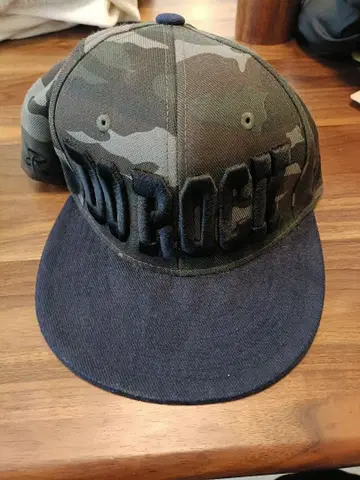 HATCO DO ROCK 카모플라쥬 스냅백 캡