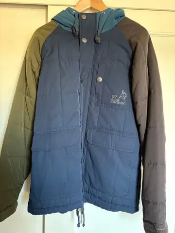 고 슬로우 카라반 자켓