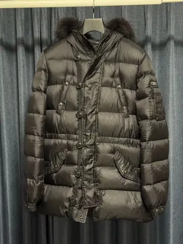 타트라스 다운 자켓_블랙