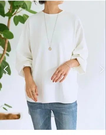 비어즐리 [ BEARDSLEY ] T 블라우스 티셔츠