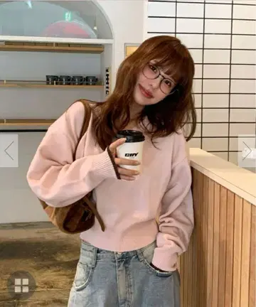 미사용 새상품 titivate V넥  베이직 니트탑 핑크