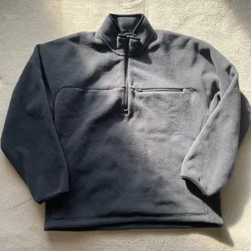 유니클로 플리스 오버 사이즈 하프 지퍼 풀오버 다크 그레이