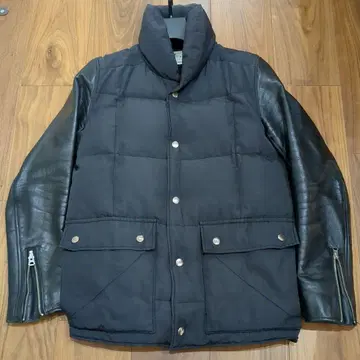 victim 가죽 다운 자켓