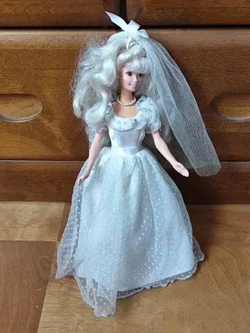 리카짱 인형 본체 화이트 드레스 하자품