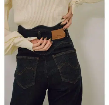 EAPHI WAVE DESIGN HIGH WAIST DENIM