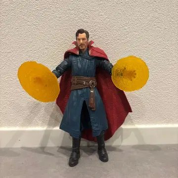 닥터 스트레인지 피규어