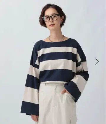 LEPSIM 소매 와이드 랜덤 보더 풀오버 네이비