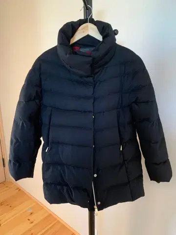 TATRAS 블랙 다운 자켓