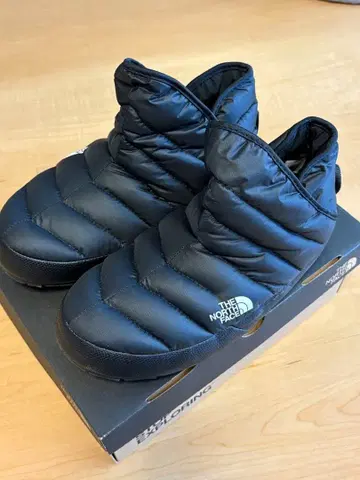 THE NORTH FACE 다운 신발 블랙 23cm