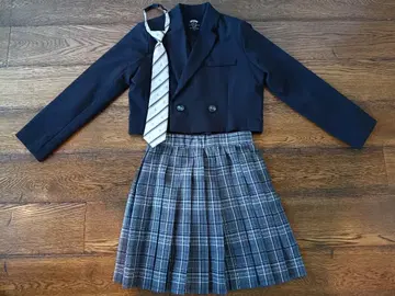 러브톡시 엠블럼 부착 볼레로 자켓, 박스 플리츠 치마바지 M