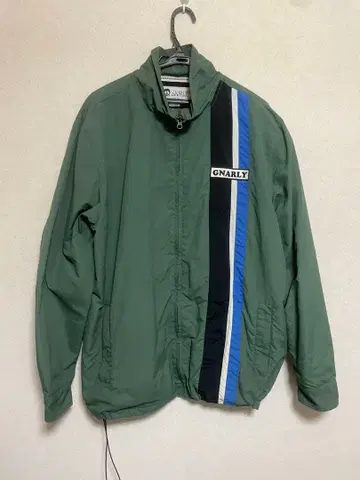 GNARLY 올리브 그린 자켓