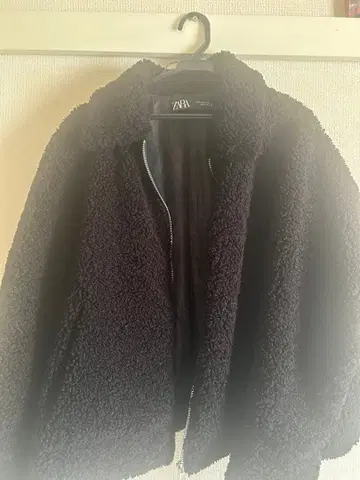 ZARA 보아 자켓 L 사이즈 블랙