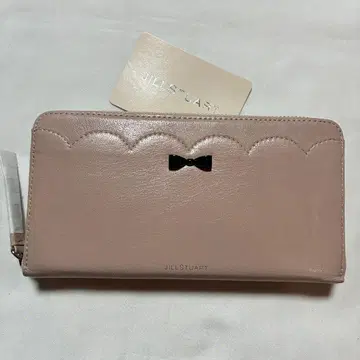 질스튜어트 소가죽 지퍼 장지갑 (연한 핑크색 작은 리본)
