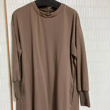 북유럽,  가볍게 입을 수 있고, 예뻐 보이는 분또 소재의 원피스 모카