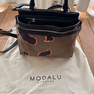 MODALU 레오파드 무늬 숄더백