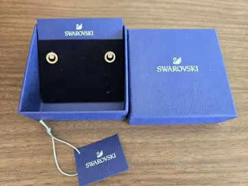 Swarovski 귀걸이 (양쪽 귀용)