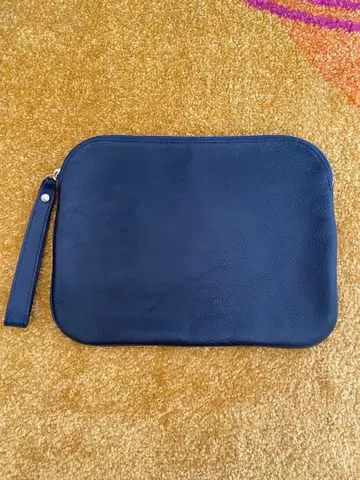 entoan 네이비 클러치백 호보니치