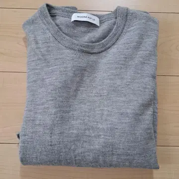 새상품급 MOONCASTLE 메리노울 크루넥 니트 L