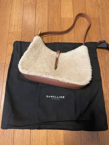 미사용 새상품 데멜리에 DEMELLIER 핸드백 숄더백