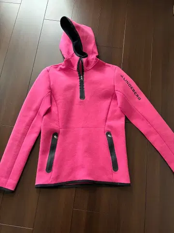 J.LINDEBERG 후드 부착 핑크 후드티