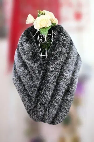 새상품 추가 OFF 복슬복슬 인조 모피 숄 9093