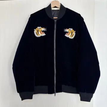 TAION 리버서블 스카잔 네이비 수베니어 호랑이 자수