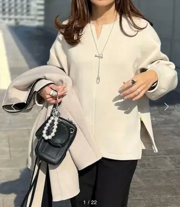 Emma Taylor 던보루 키넥 오버 풀오버