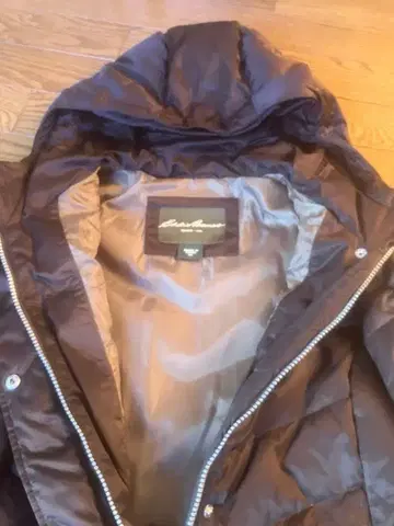 세실 맥비 다크 브라운 다운 자켓 M