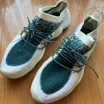 리복 화이트/그린 스니커즈