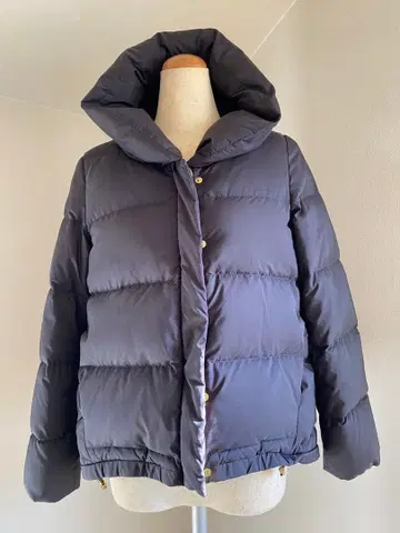 슬로브 이에나 블랙 다운 자켓 새상품급