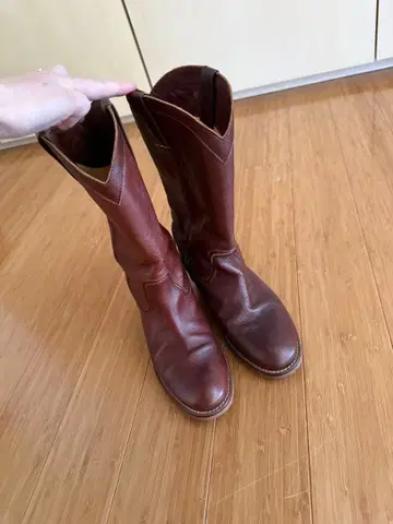 브라운 가죽 웨스턴 부츠