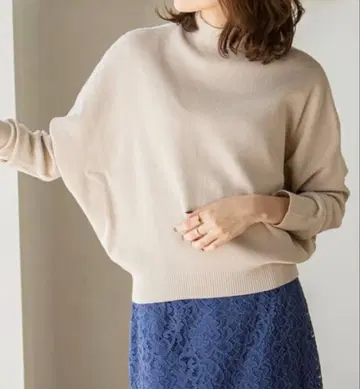 NOBLE Ry/Ny 돌먼 리브 니트 풀오버