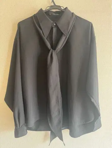 ato Crepe de Chine SHORT SCARF SHIRT