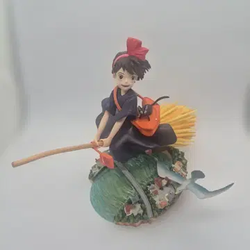 마녀 배달부 키키 피규어