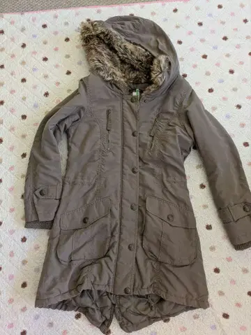 브라운 모즈 코트 퍼 달린 후드