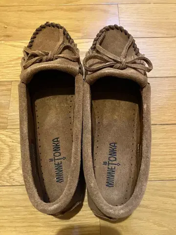 MINNETONKA Kilty Dusty Brown 6.5