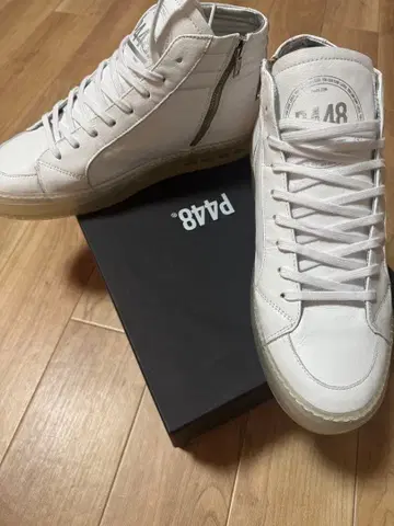 [ 미사용 새상품 ] P448 화이트 x 클리어 솔 스니커즈 28cm