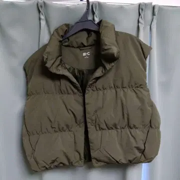 UNIQLO C 올리브 다운 베스트