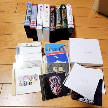 CLUB VHS 비디오 8개 CD 11개 묶음 판매