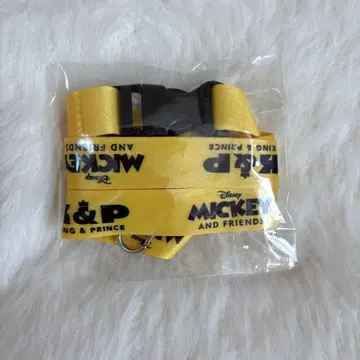 [ 미개봉 새상품 ] 킹프리 x 미키 넥스트랩 ( 옐로우 컬러 )