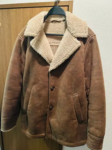 무스탕 코트 브라운 쉘 카라 부착 브라운