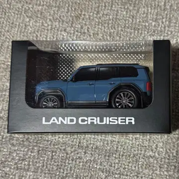 도요타 랜드크루저 250 파랑