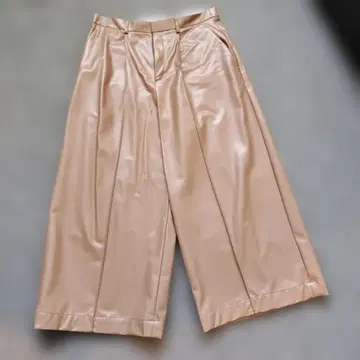 자유구 베이지 합성 피혁 가우초 팬츠 44