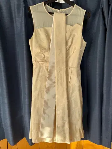 아이보리 슬리브리스 원피스