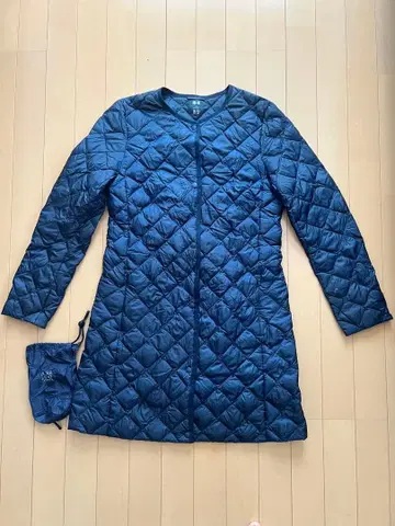 유니클로 울트라 라이트 다운 롱 자켓 네이비 M