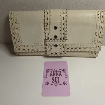 오늘의 가격 ANNA SUI 아이보리 장지갑