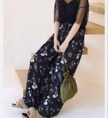 투데이풀 TODAYFUL 시어 와셔 와이드 팬츠 꽃무늬 블랙 38