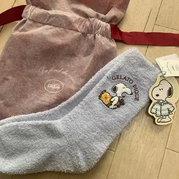 미사용 새상품 GELATO PIQUE 스누피 룸삭스