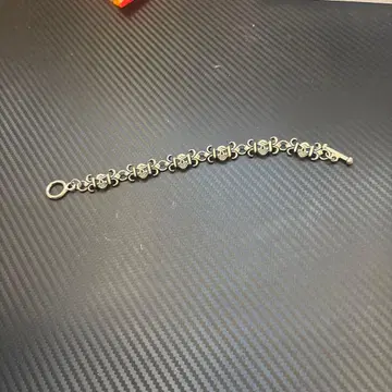 클래식 디자인 금속 팔찌