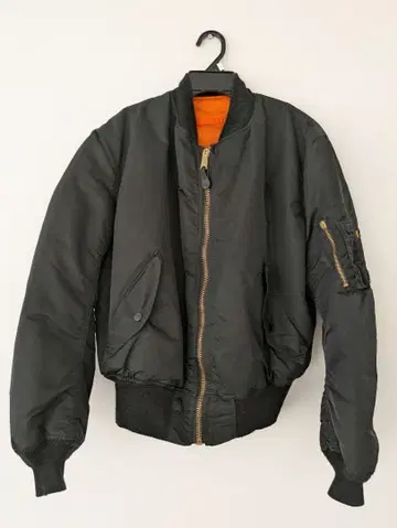 MA-1 플라이트 자켓 블랙